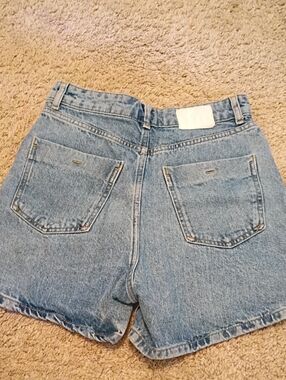 Zara High-Rise Light Blue Denim Shorts - Classic Summer Style